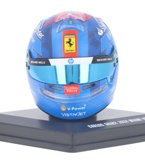 Casque du pilote Carlos...